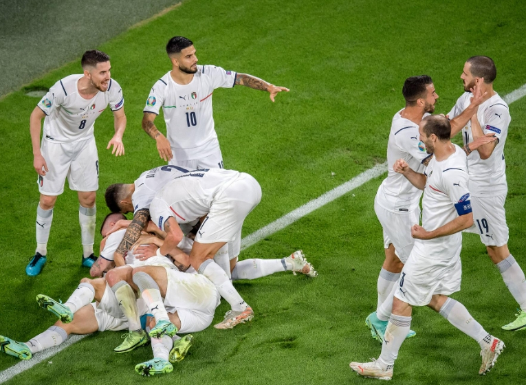 独特文化融合：欧洲杯上不同国家球迷的欢聚时刻